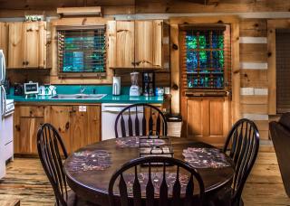 Hatfield Hideaway - 8