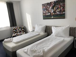 Pension Tennisweber - Schwechat - 8