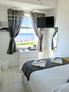 Sandford Promenade - 9