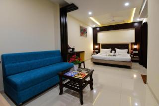 Hotel Dayal Shree Paradise - Bhopal - 1