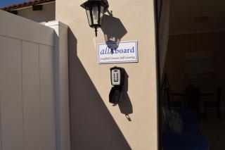 Caulfield Self Catering Apartment #SOLAR ENERGY - NO LOADSHEDDING - Port Elizabeth - 0