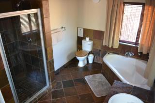 Makhato 84 Bush Lodge - Bela-Bela - 2