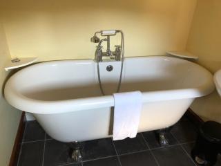 The Highland Club - Fort Augustus - 1