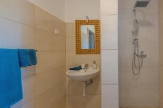 Lavander 3 private room with bathroom and balcony - 3