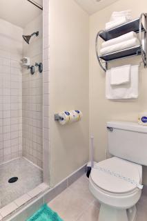 City View Studio with Pool Access in Aloha Surf! - Honolulu - 3