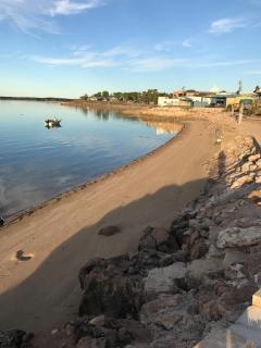 Beachside & Jetty View Apartment 6 - Captain's Apt - Streaky Bay - 3