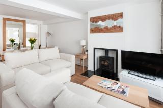 Sea Breeze Cottage with Parking by MyHolidayLet - Brighton & Hove - 0