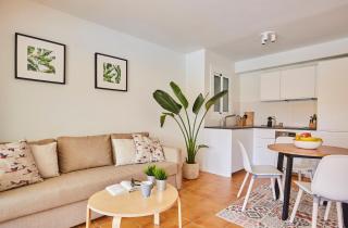 Beachfront Resort Apartment - Castelldefels - 6