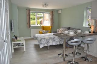 Little Dene Apartment - Salisbury - 1
