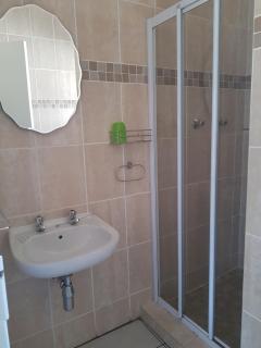 Homestead Lake Cottage - Benoni - 1