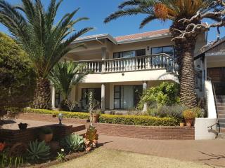 Homestead Lake Cottage - Benoni - 8