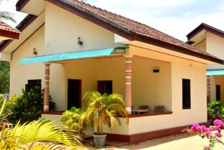 Yaswi Guest House - Pasikuda - 5
