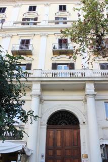 The Queen's Room - Naples - 9