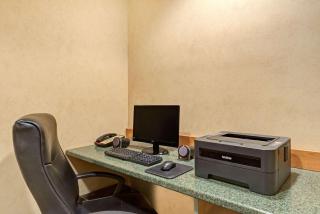 York Microtel Inn & Suites by Wyndham - 2