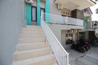 RedDoorz near Adisucipto Airport 3 - Yogyakarta - 5