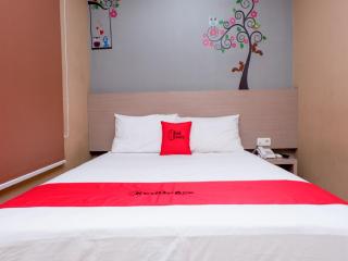 RedDoorz near Java Supermall Semarang - Semarang - 3