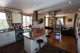 Lincoln Holiday Retreat Lodge with Private Hot Tub - Lincoln - 4