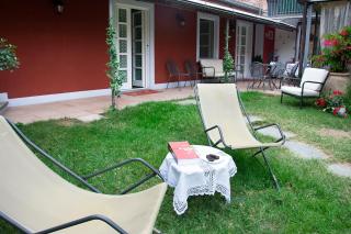 Villa Goccia di Vino - La Morra - 7