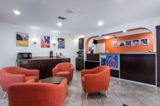 Motel 6-Marshall, TX - 1