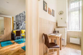 Mystic Apartment - Budapest - 9