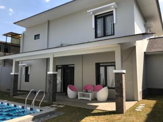 Kensington Villa - Bongkor - 8