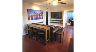 Modern 2/1 Apt near Midtown and Beaches - Miami - 4