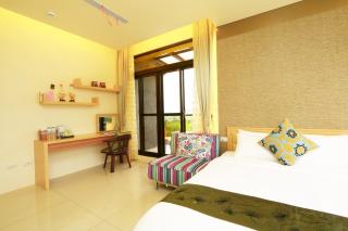 Sakura Love River Bed and Breakfast - Dongshan - 1