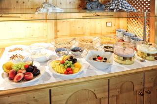 Country Wellnesshotel Bündnerhof - Samnaun - 4