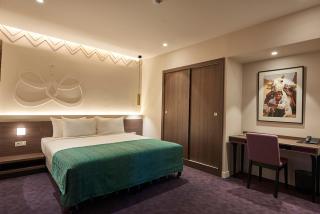 M Suite Hotel - 2