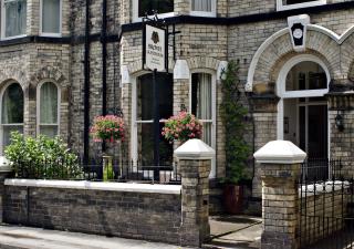 Bronte Guest House - 9
