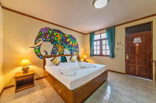 Panda Hotel - Patong - 0