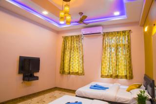 Hotel Tourister - Bombay - 2