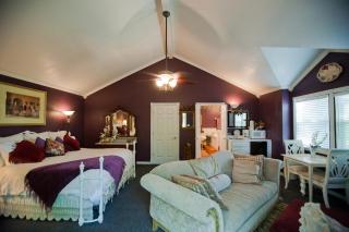 Bed and Breakfast on White Rock Creek - Waco - 5