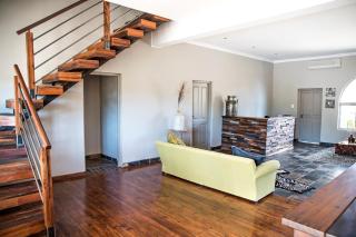 Blue Rain Guest House - Bloemfontein - 1