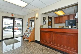 Super 8 by Wyndham Bridgeview/Chicago Area - Bridgeview - 1