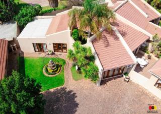 Echo Garden Guesthouse - Rustenburg - 9