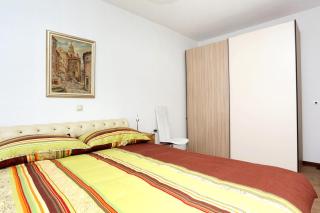 Seaside holiday house Stanici, Omis - 10357 - 1