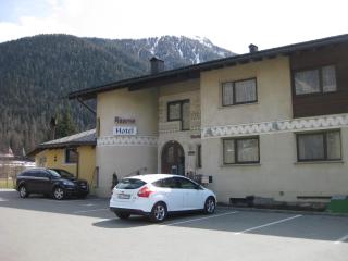 Hotel Pizzeria Selva - Zernez - 2