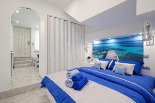 Santorini Style in Athens, Greece - Atene - 9