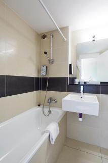 Kyriad Hotel Meaux - Meaux - 1