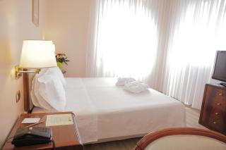 Hotel Bristol - Milan - 1