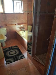 La Lucia Guesthouse - 4