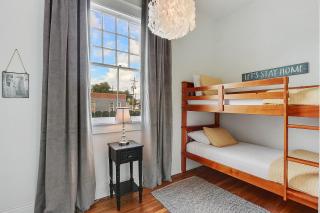 Modern Victorian House With Relaxing Courtyard - New Orleans - 4