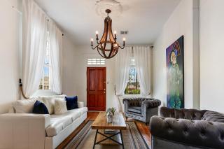 Modern Victorian House With Relaxing Courtyard - New Orleans - 0