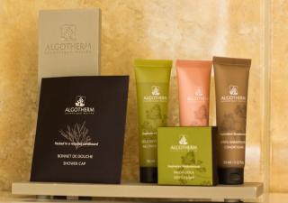 The Relais Cooden Beach and Spa - 9