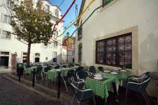 Alfama 88, By Home With a View - 3