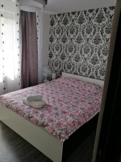 white black rooms - Hunedoara - 2