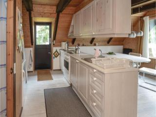 Two-Bedroom Holiday Home In Blavand - 1