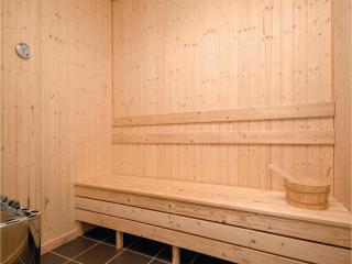 Four-Bedroom Holiday Home In Lokken - 1