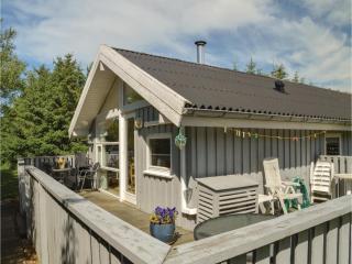 Four-Bedroom Holiday Home In Lokken - 7
